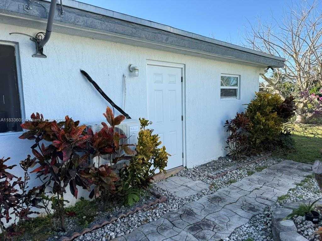 Small Image of 21025 SOUTH WEST 210TH AVE, Miami Number 67