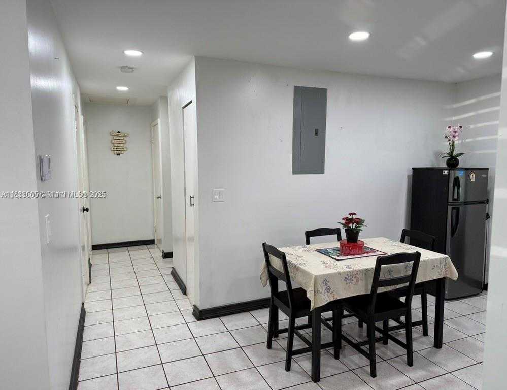 Small Image of 21025 SOUTH WEST 210TH AVE, Miami Number 69