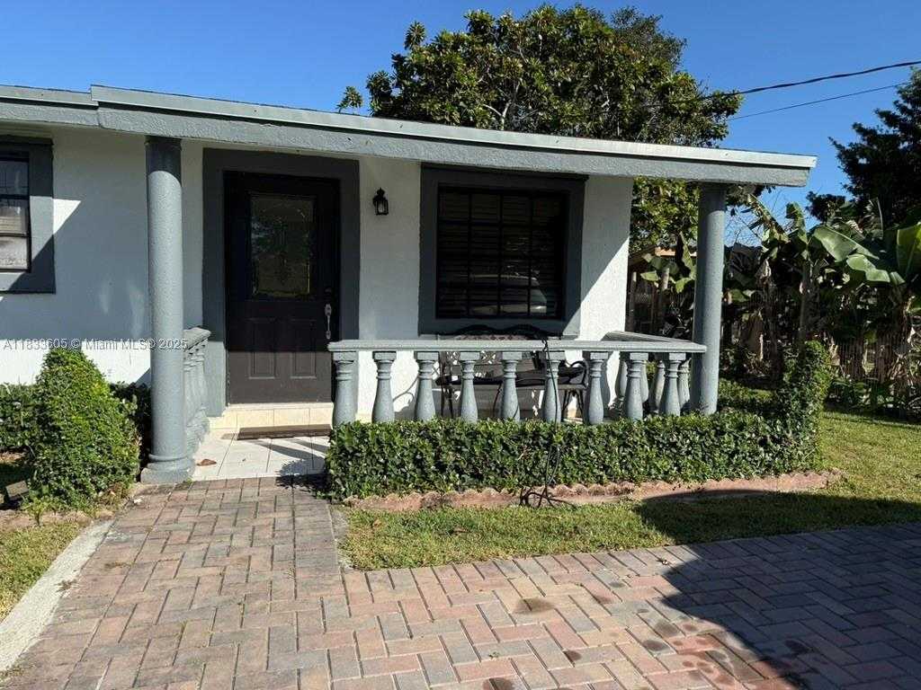 Small Image of 21025 SOUTH WEST 210TH AVE, Miami Number 7