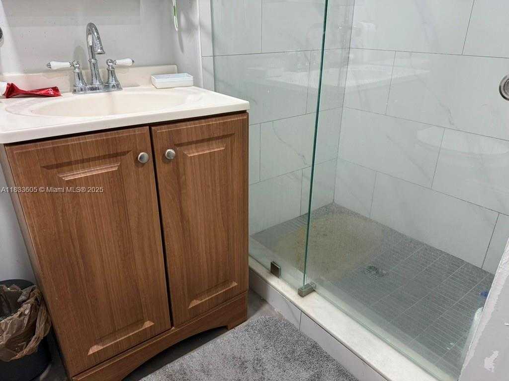 Small Image of 21025 SOUTH WEST 210TH AVE, Miami Number 80