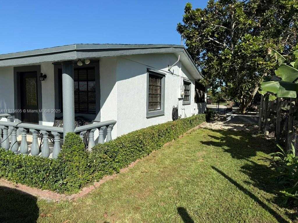 Small Image of 21025 SOUTH WEST 210TH AVE, Miami Number 83