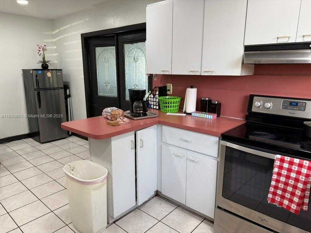 Small Image of 21025 SOUTH WEST 210TH AVE, Miami Number 88