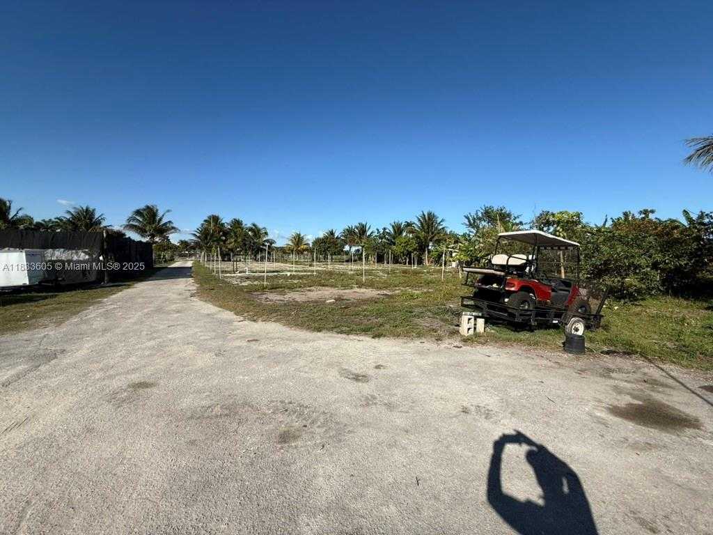 Small Image of 21025 SOUTH WEST 210TH AVE, Miami Number 91
