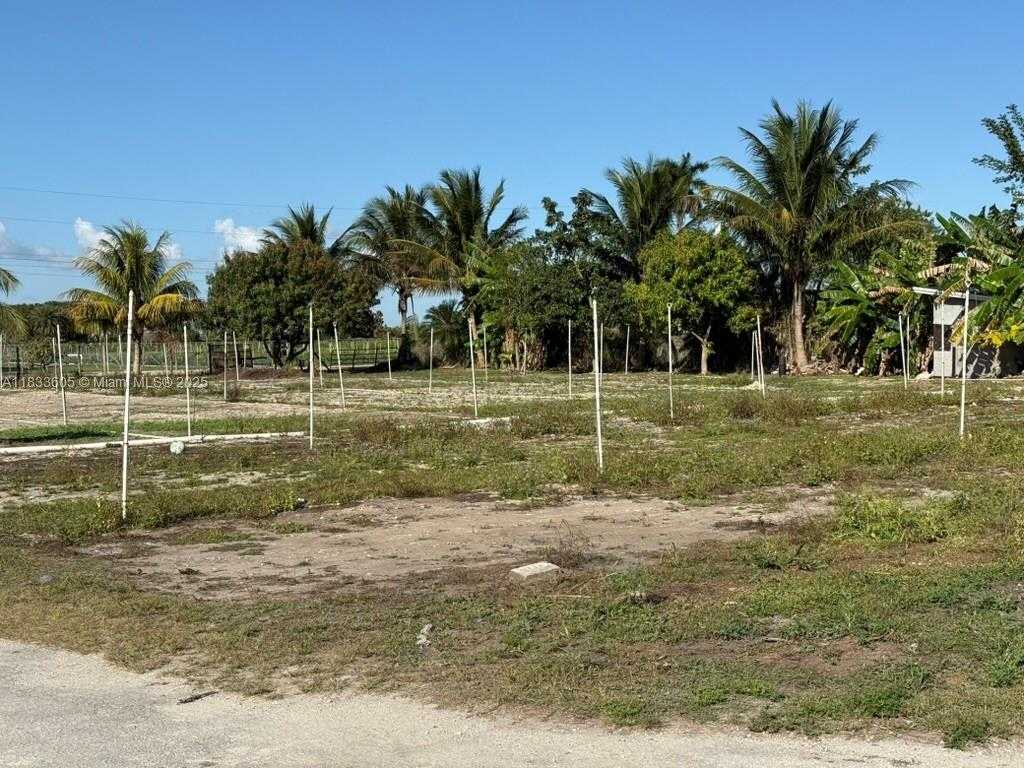 Small Image of 21025 SOUTH WEST 210TH AVE, Miami Number 96