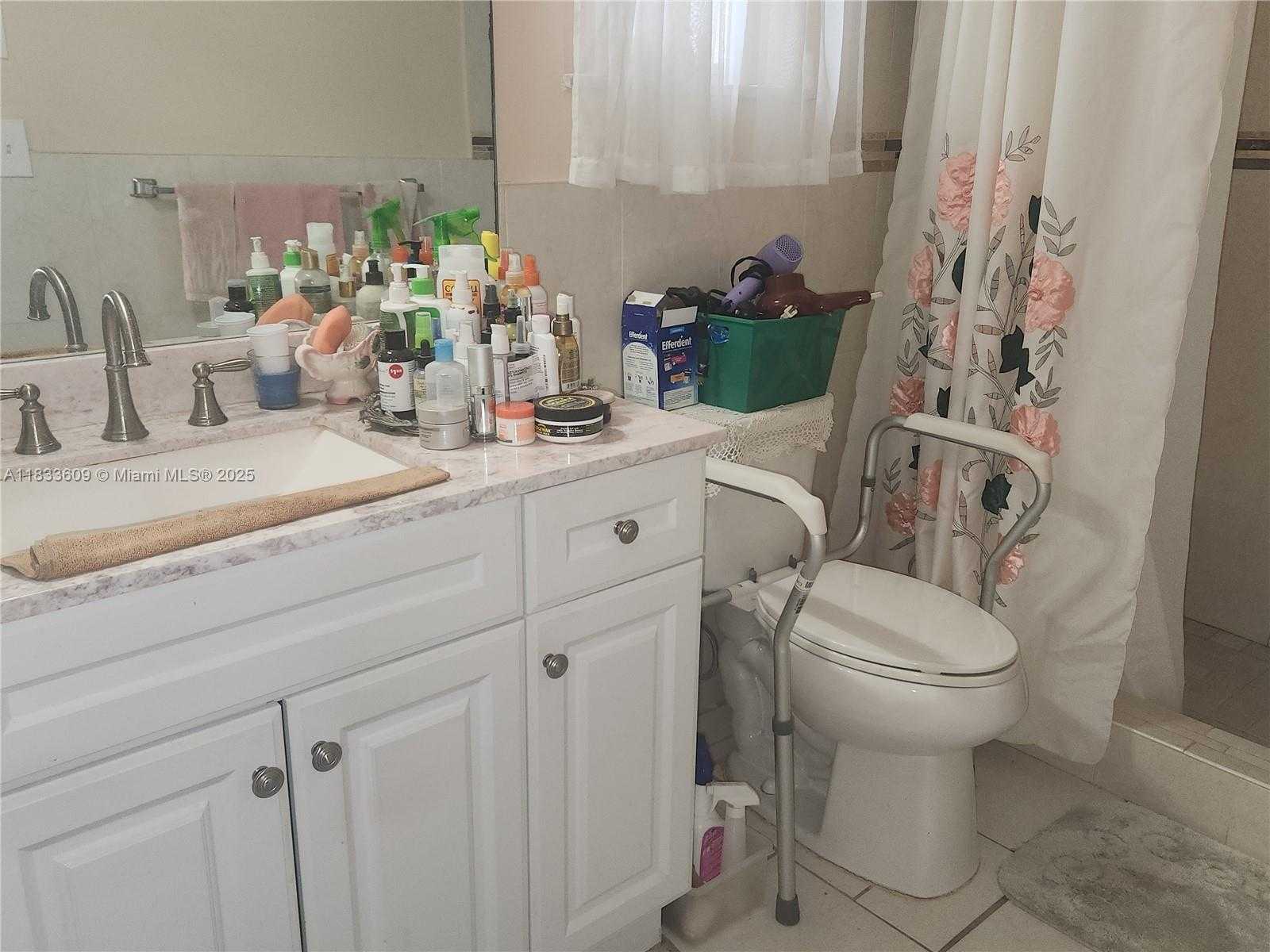 Small Image of 6900 NORTH WEST 94TH AVE, Tamarac Number 13
