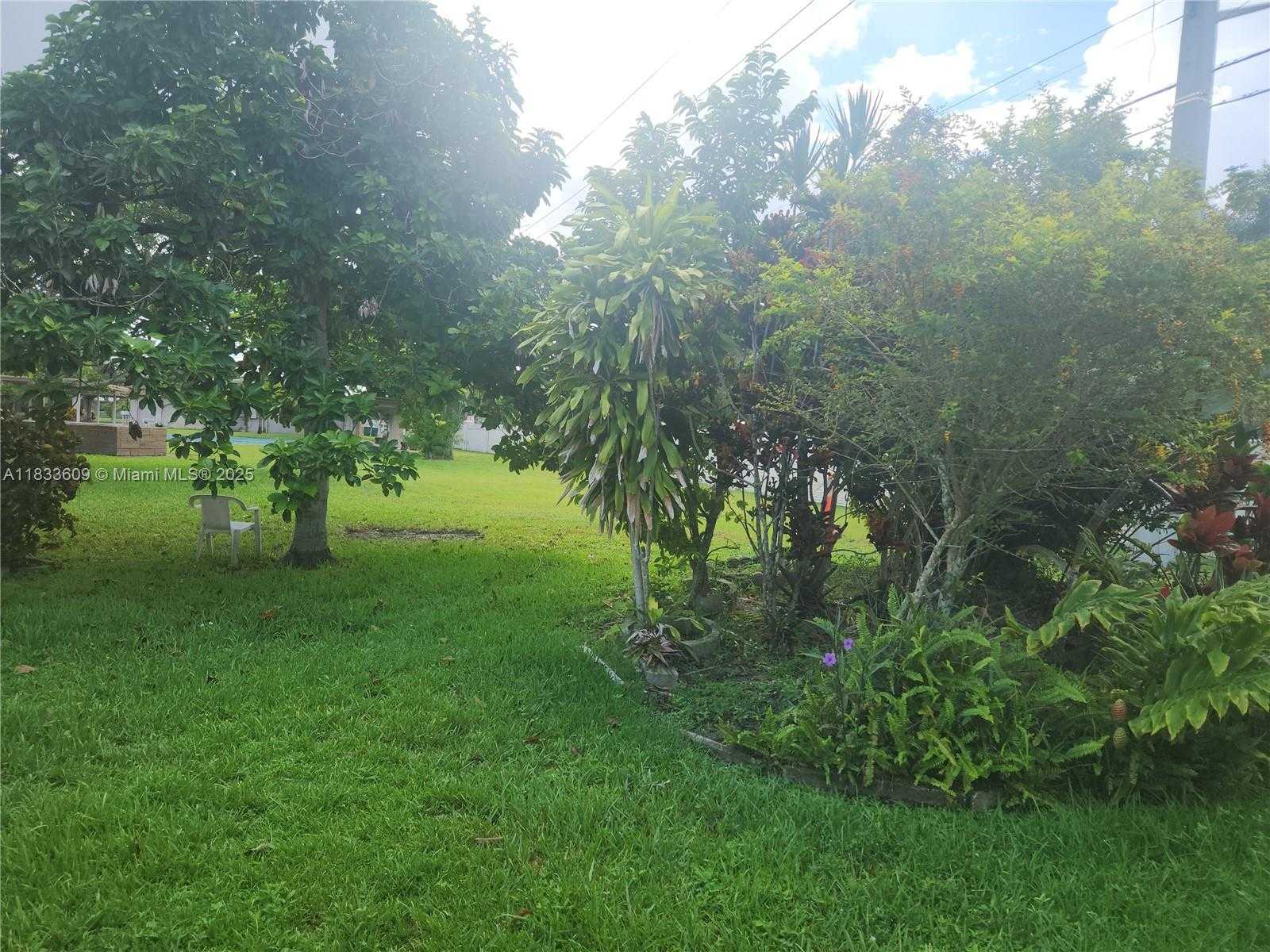 Small Image of 6900 NORTH WEST 94TH AVE, Tamarac Number 16