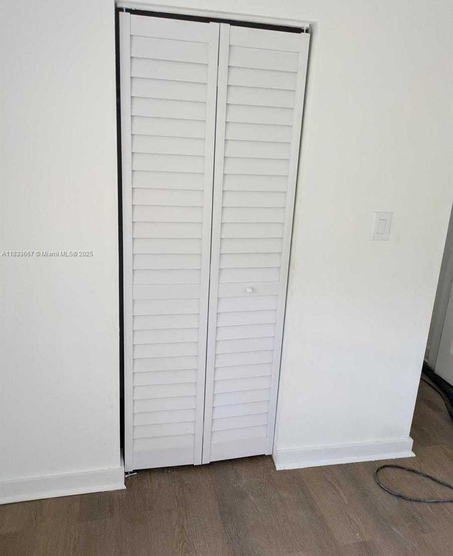 Small Image of 522 18TH ST, West Palm Beach Number 13