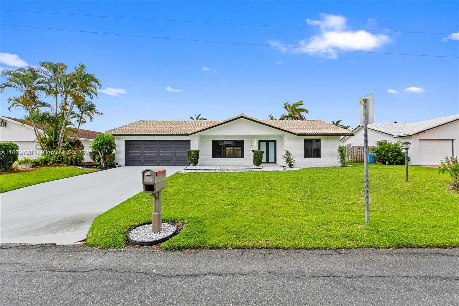 Small Image of 1340 SOUTH WEST 27TH PL, Boynton Beach Number 2
