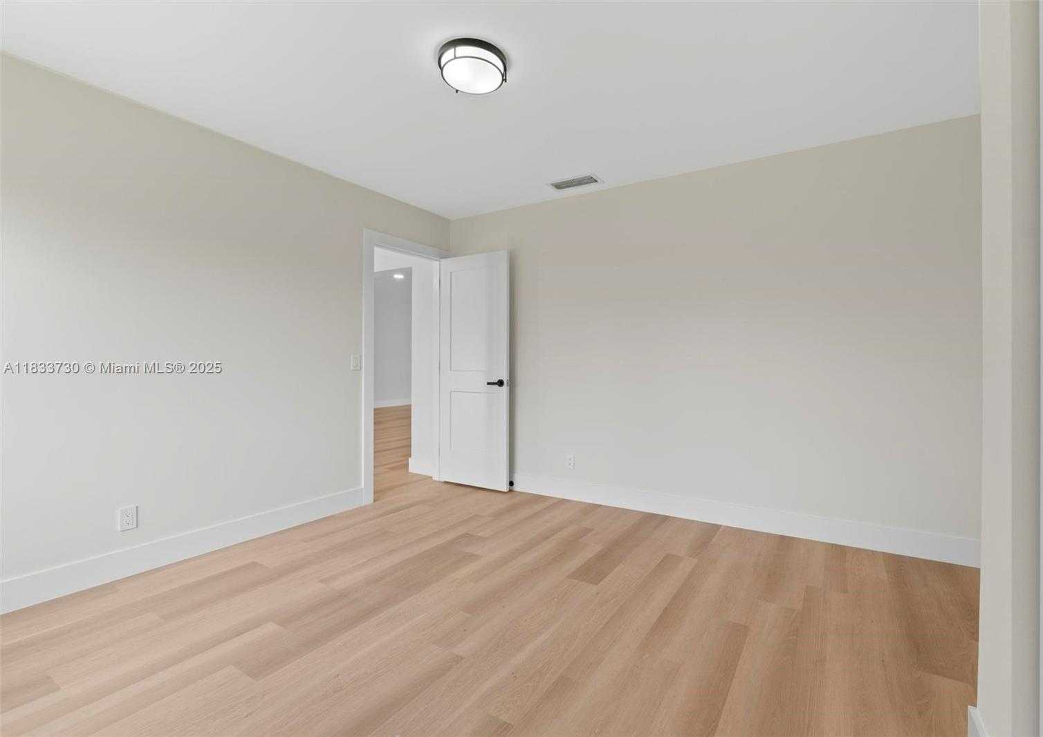 Small Image of 1340 SOUTH WEST 27TH PL, Boynton Beach Number 23