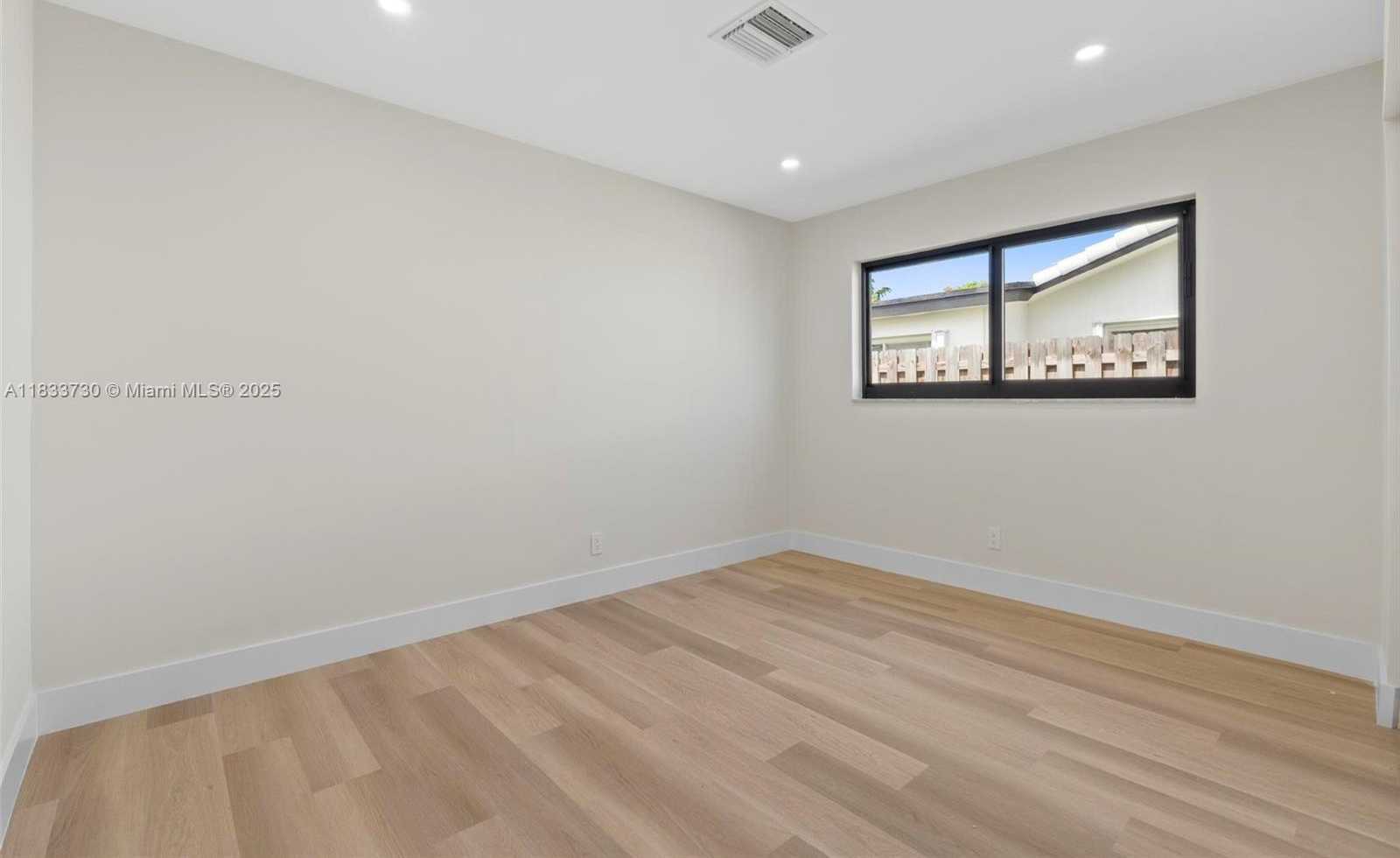 Small Image of 1340 SOUTH WEST 27TH PL, Boynton Beach Number 24