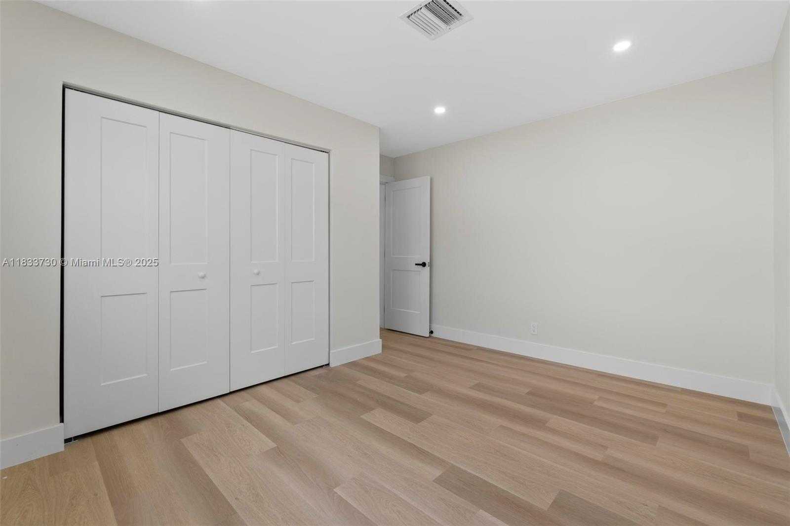 Small Image of 1340 SOUTH WEST 27TH PL, Boynton Beach Number 25