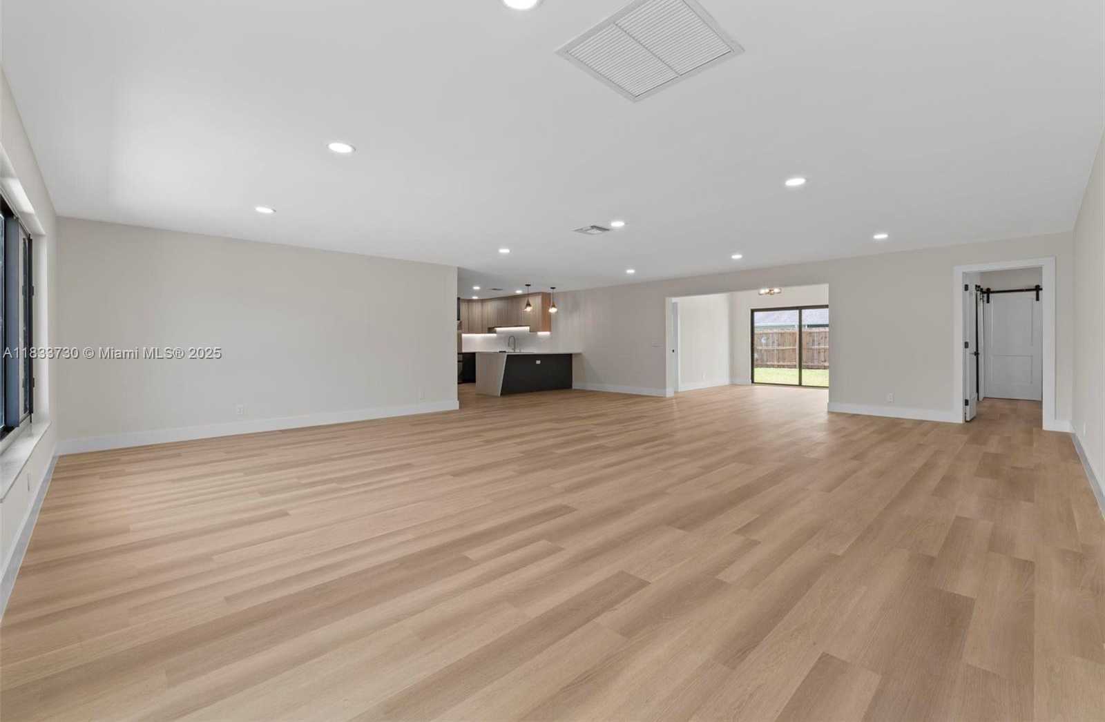 Small Image of 1340 SOUTH WEST 27TH PL, Boynton Beach Number 4