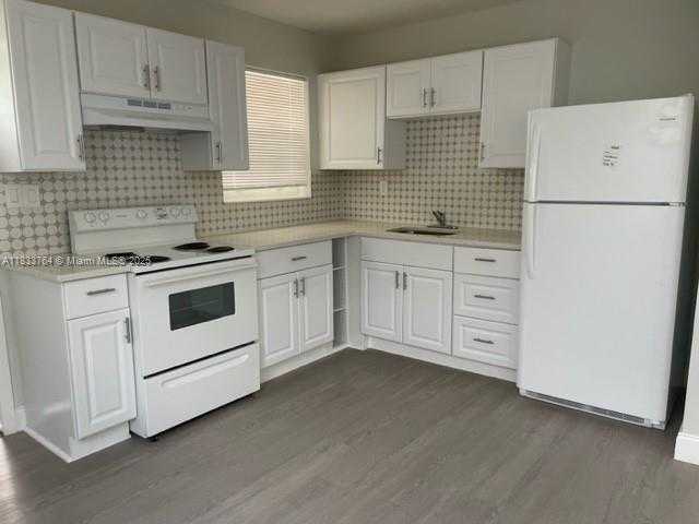 Small Image of Fort Lauderdale Number 19
