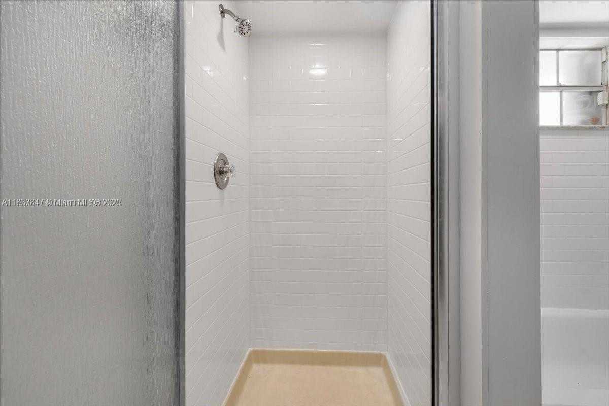 Small Image of 5366 214TH CT S, Boca Raton Number 21