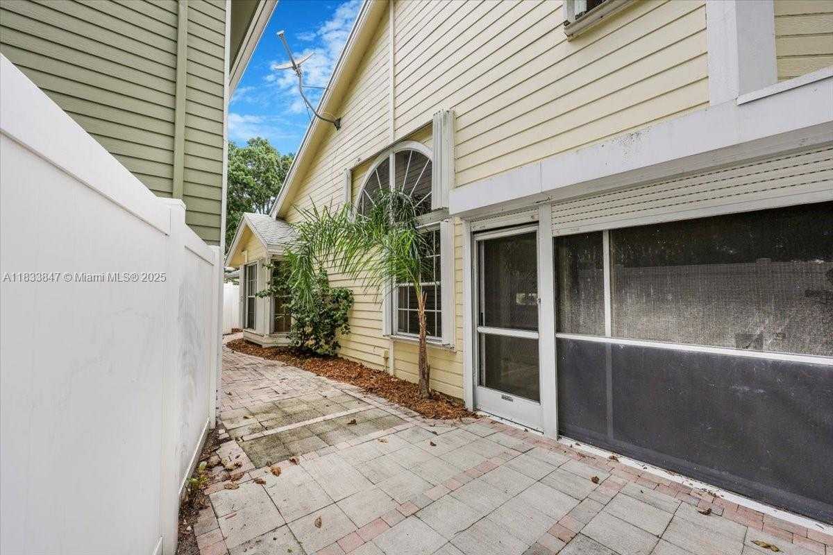 Small Image of 5366 214TH CT S, Boca Raton Number 31