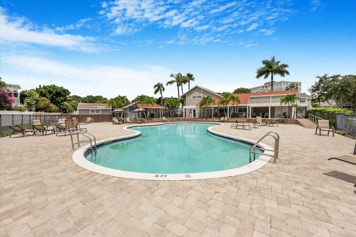 Small Image of 5366 214TH CT S, Boca Raton Number 35