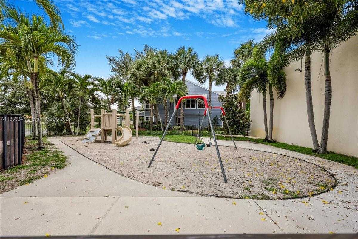 Small Image of 5366 214TH CT S, Boca Raton Number 37