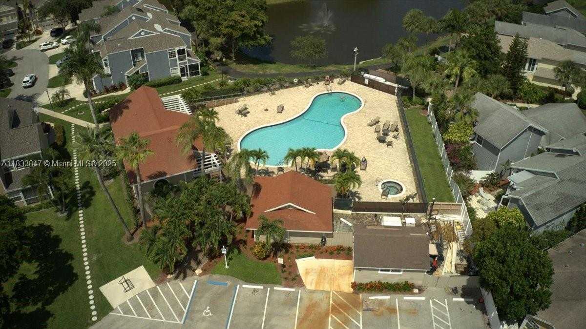 Small Image of 5366 214TH CT S, Boca Raton Number 43