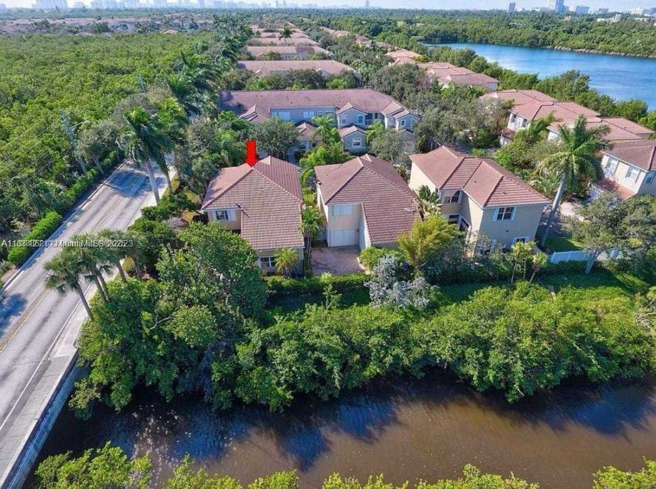 Small Image of 1125 BUTTERNUT LN, Hollywood Number 18