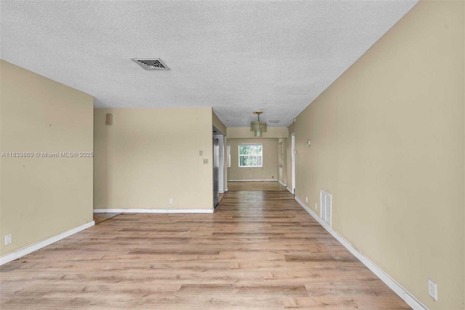 Small Image of 2727 HYPOLUXO RD, Boynton Beach Number 4