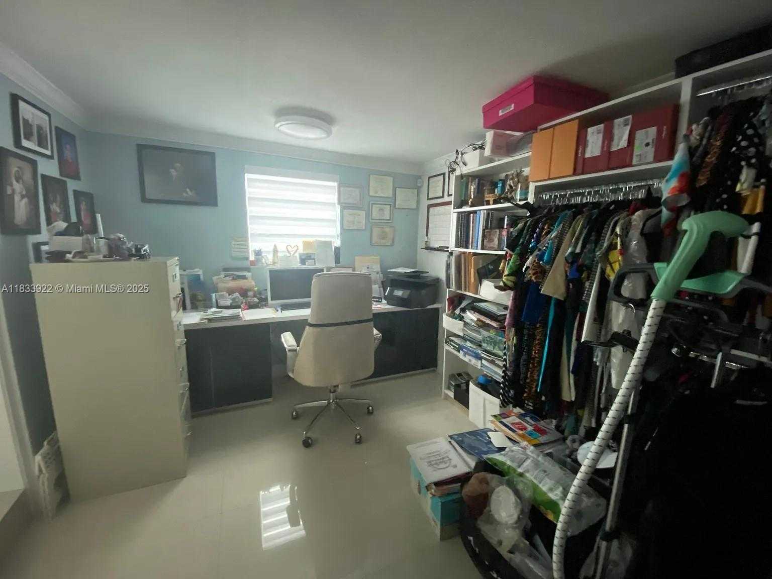 Small Image of 8031 NORTH WEST 175TH ST, Hialeah Number 15