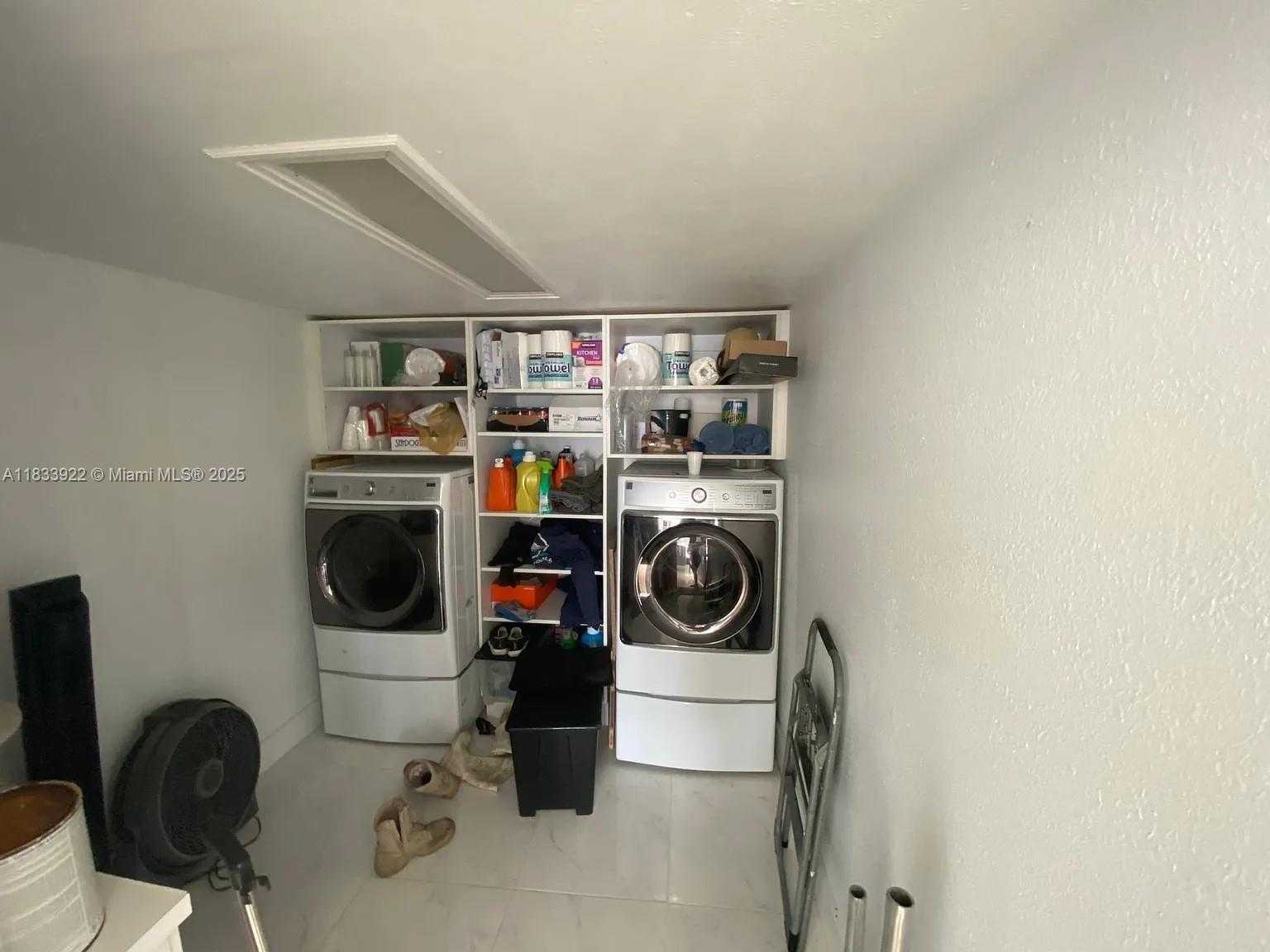 Small Image of 8031 NORTH WEST 175TH ST, Hialeah Number 18