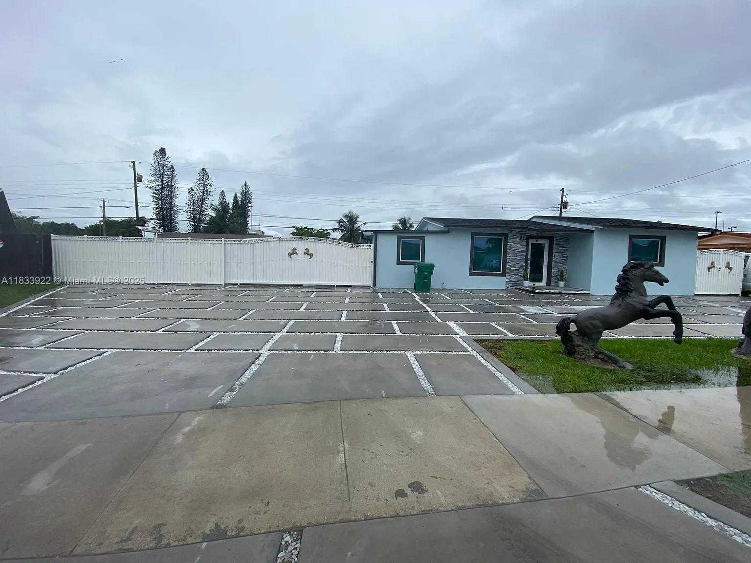 Small Image of 8031 NORTH WEST 175TH ST, Hialeah Number 8