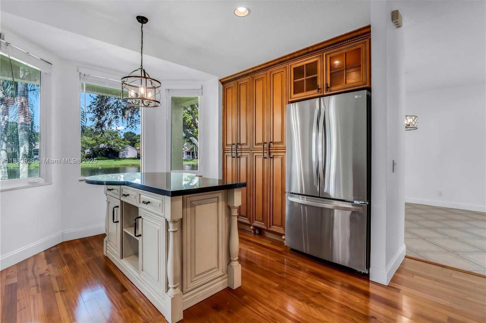Small Image of 325 CAMERON DR, Weston Number 12