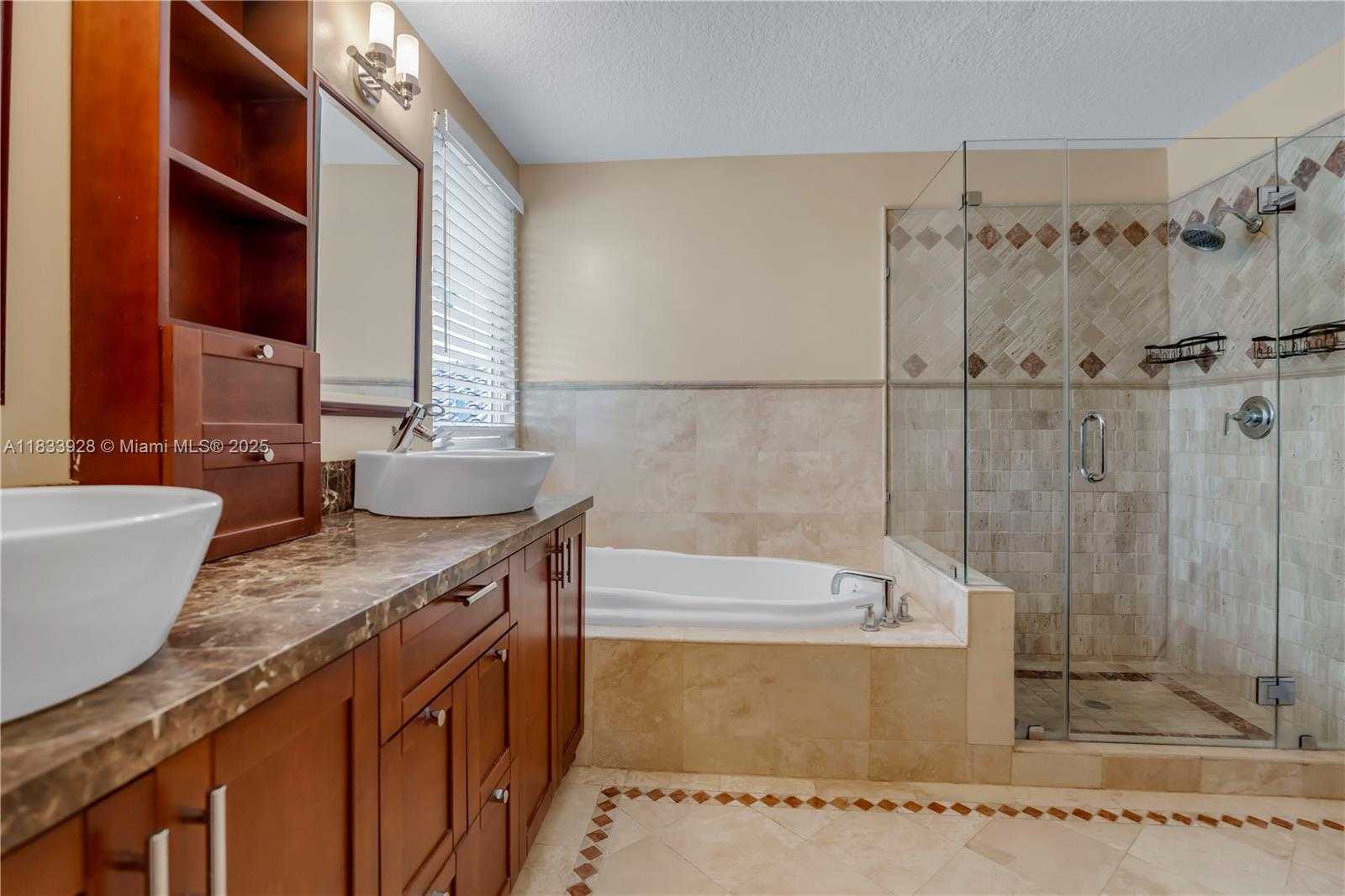 Small Image of 325 CAMERON DR, Weston Number 15