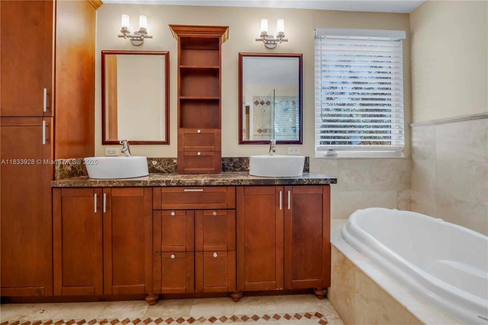 Small Image of 325 CAMERON DR, Weston Number 17