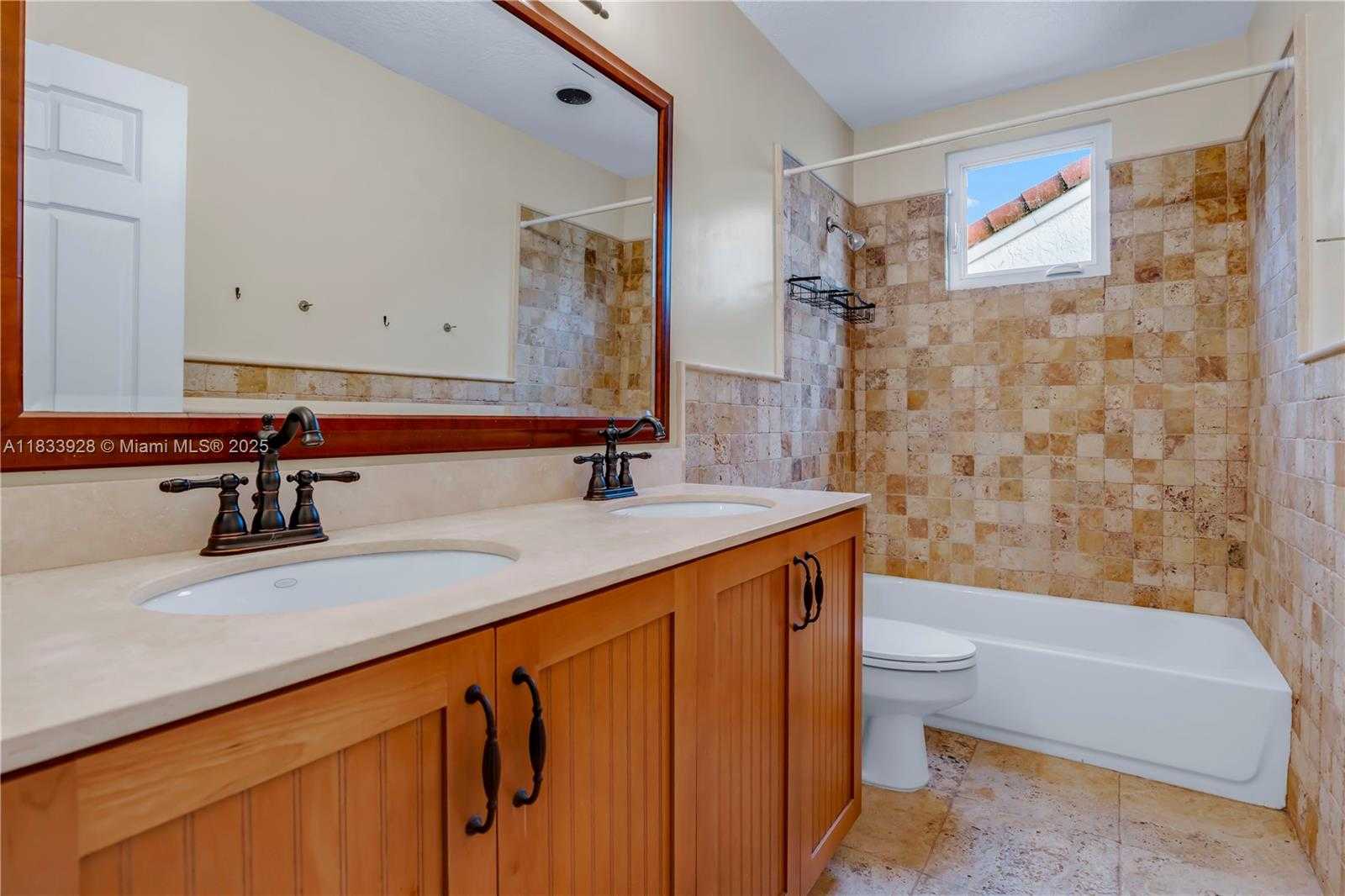 Small Image of 325 CAMERON DR, Weston Number 21