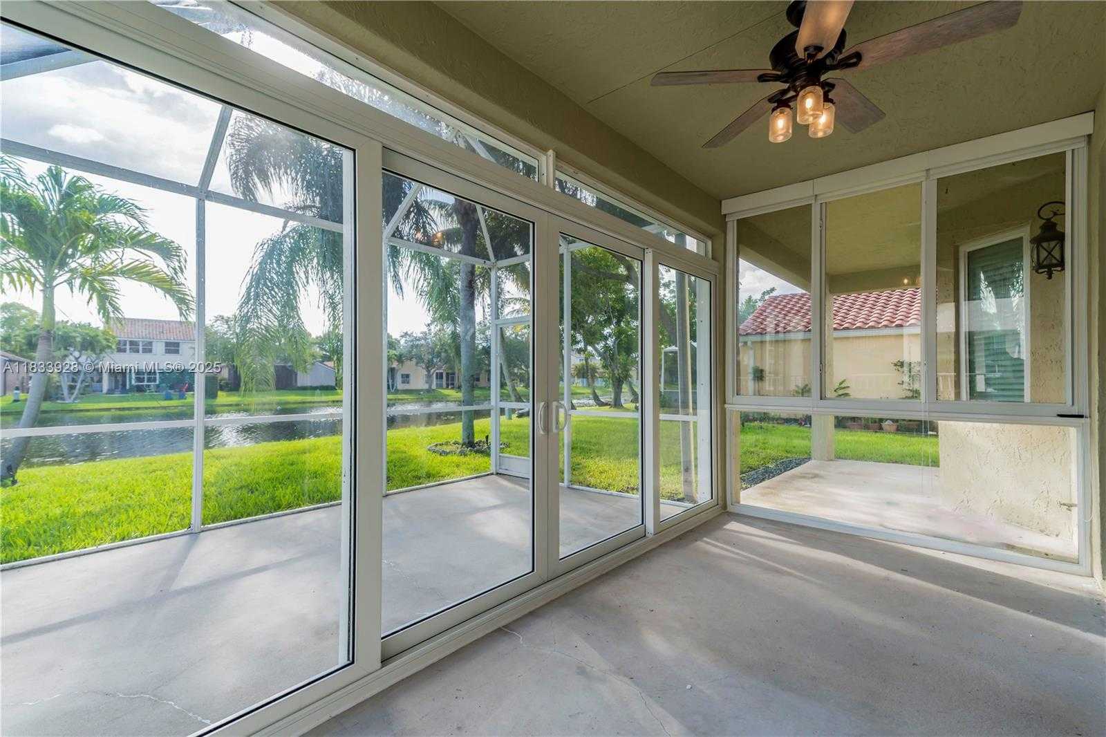 Small Image of 325 CAMERON DR, Weston Number 30