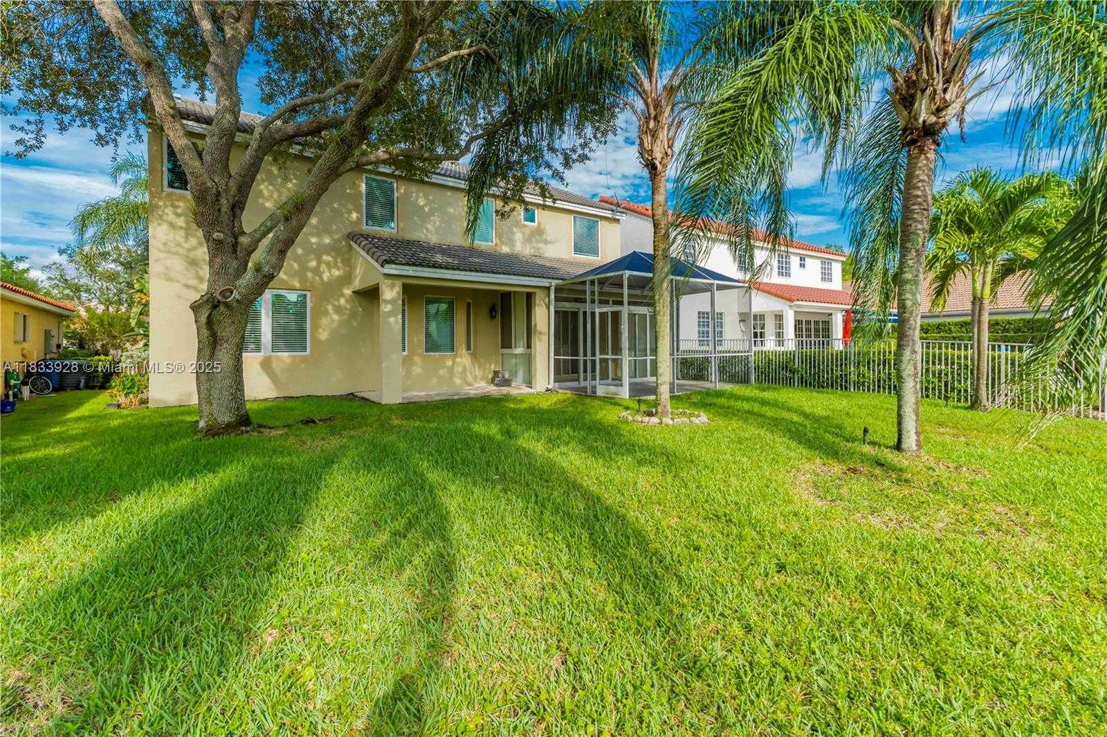 Small Image of 325 CAMERON DR, Weston Number 35