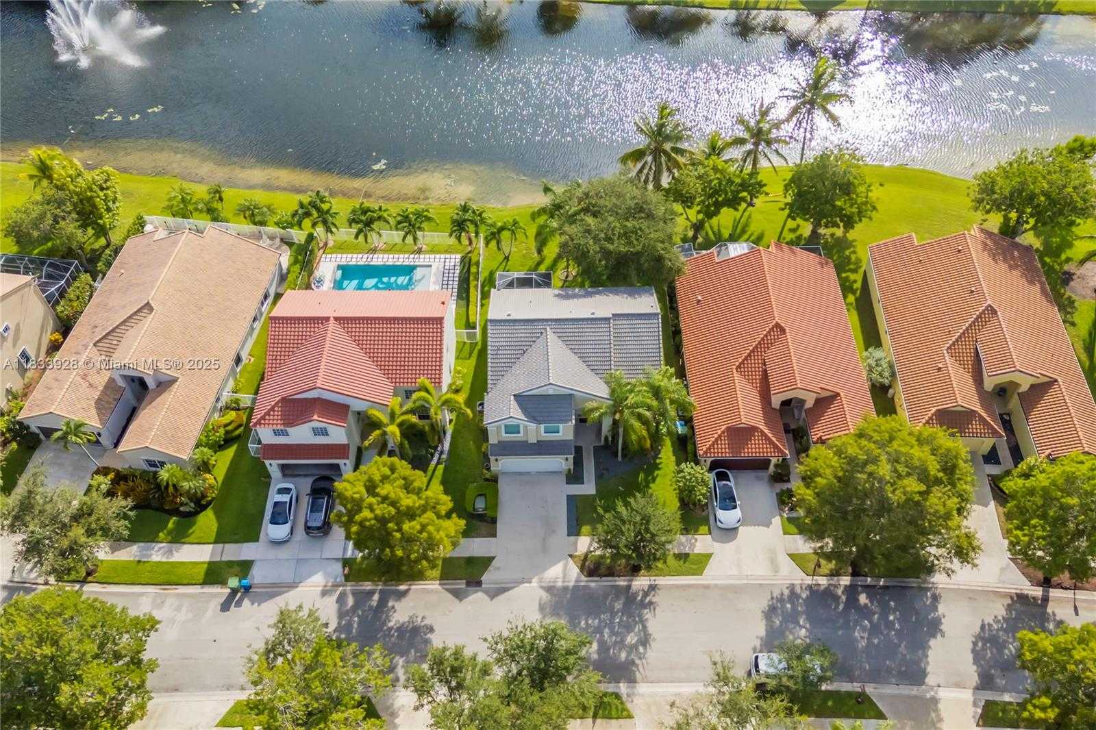 Small Image of 325 CAMERON DR, Weston Number 39