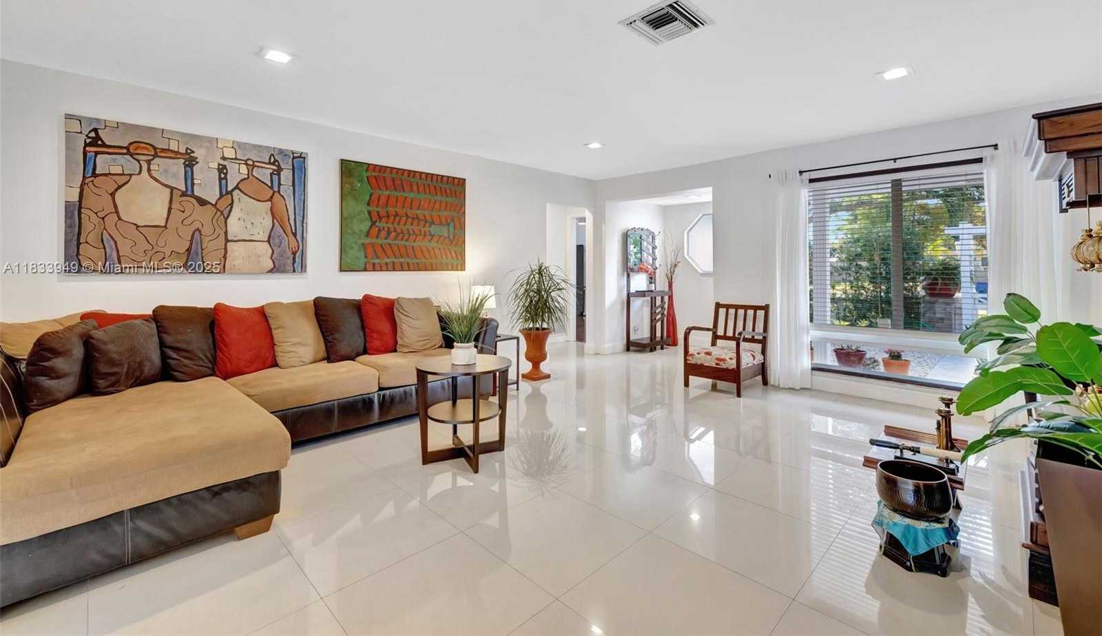 Small Image of 2261 NORTH EAST 62ND ST, Fort Lauderdale Number 13