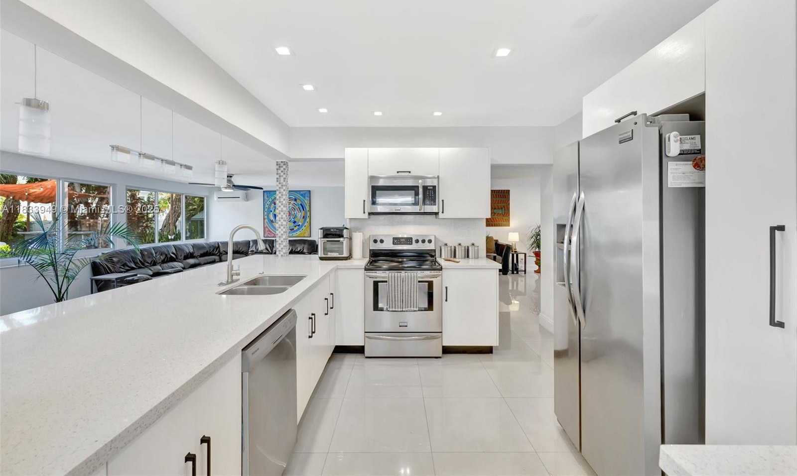 Small Image of 2261 NORTH EAST 62ND ST, Fort Lauderdale Number 7