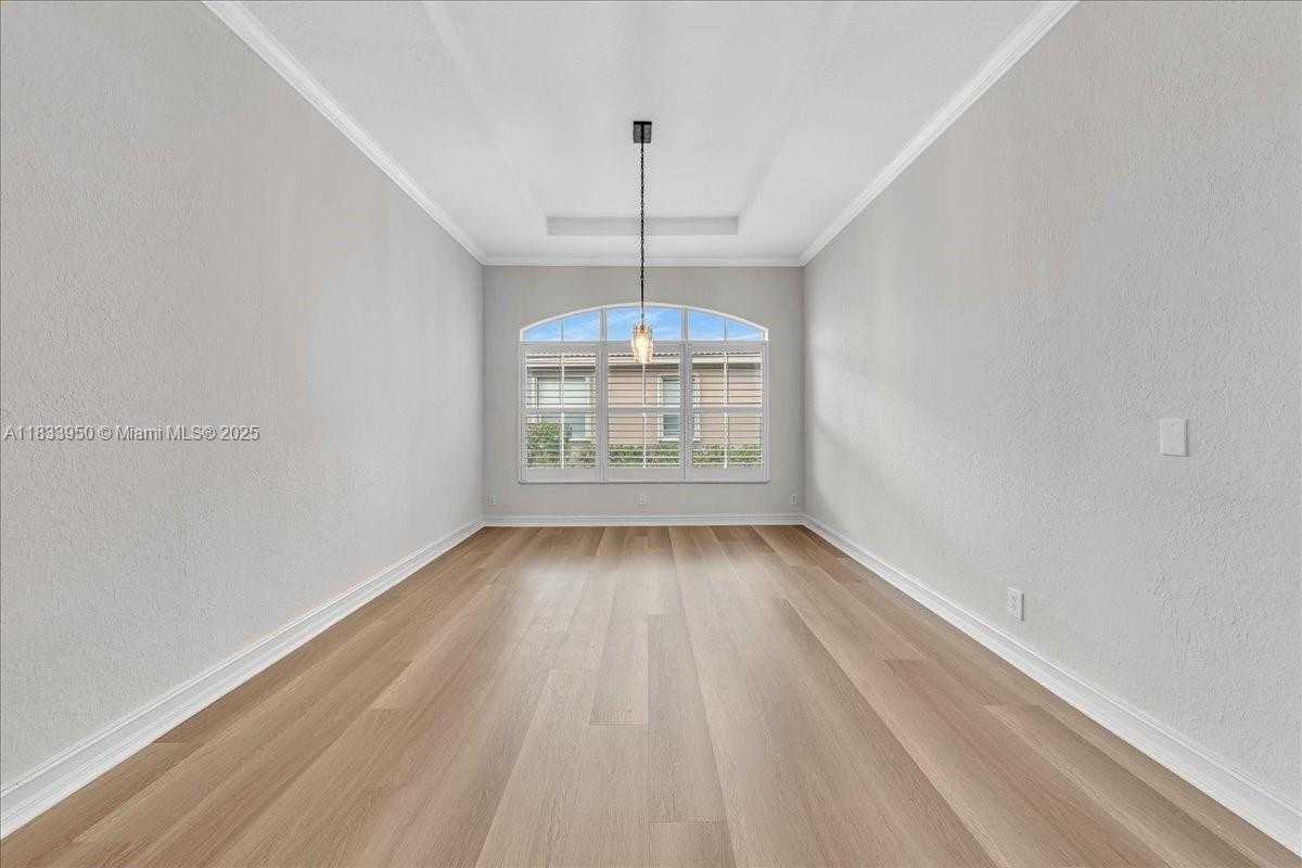 Small Image of 12580 NORTH WEST 76TH ST, Parkland Number 27