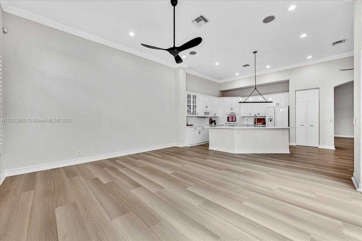 Small Image of 12580 NORTH WEST 76TH ST, Parkland Number 34