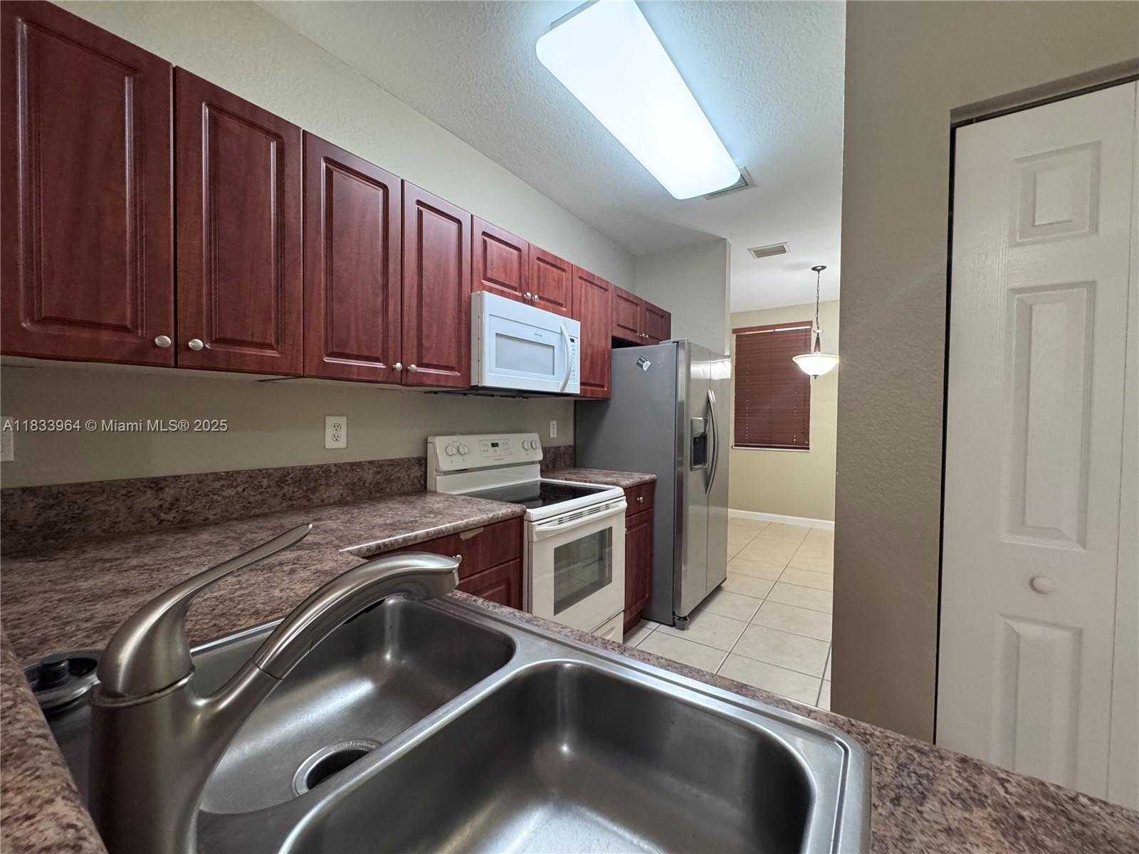 Small Image of 9239 SOUTH WEST 227TH ST, Cutler Bay Number 13