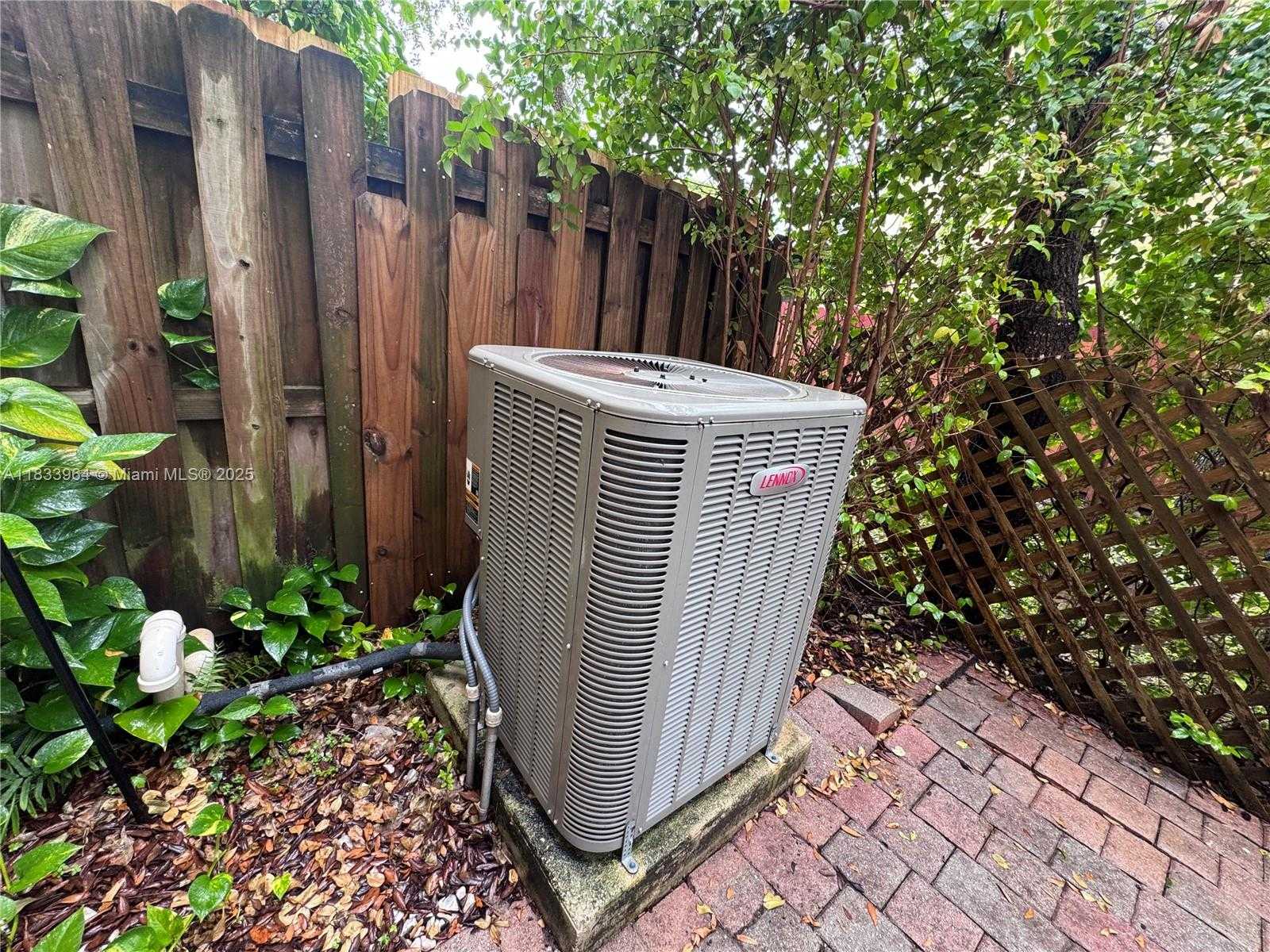 Small Image of 9239 SOUTH WEST 227TH ST, Cutler Bay Number 19