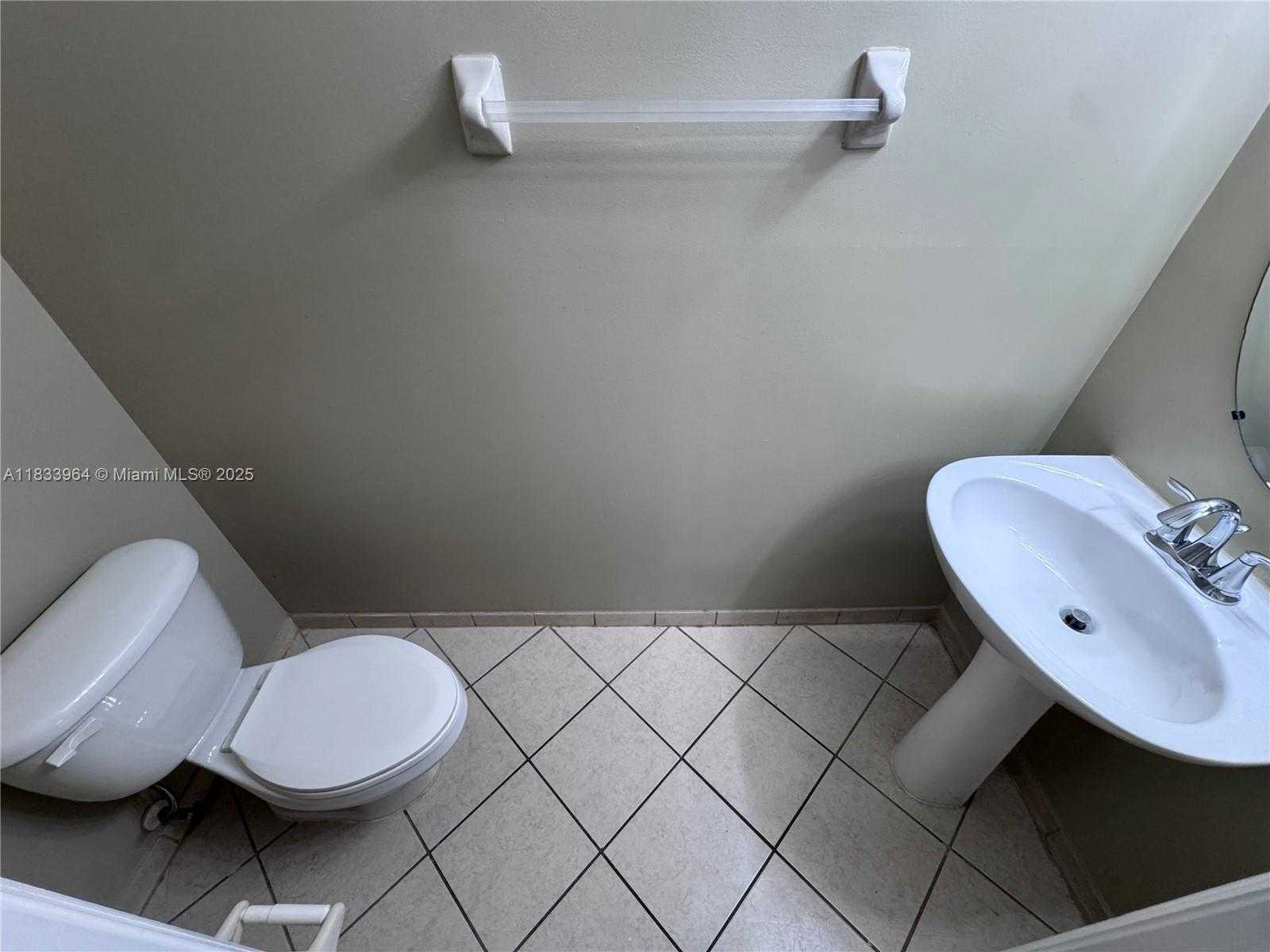 Small Image of 9239 SOUTH WEST 227TH ST, Cutler Bay Number 20