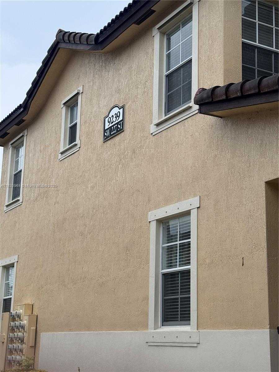 Small Image of 9239 SOUTH WEST 227TH ST, Cutler Bay Number 3
