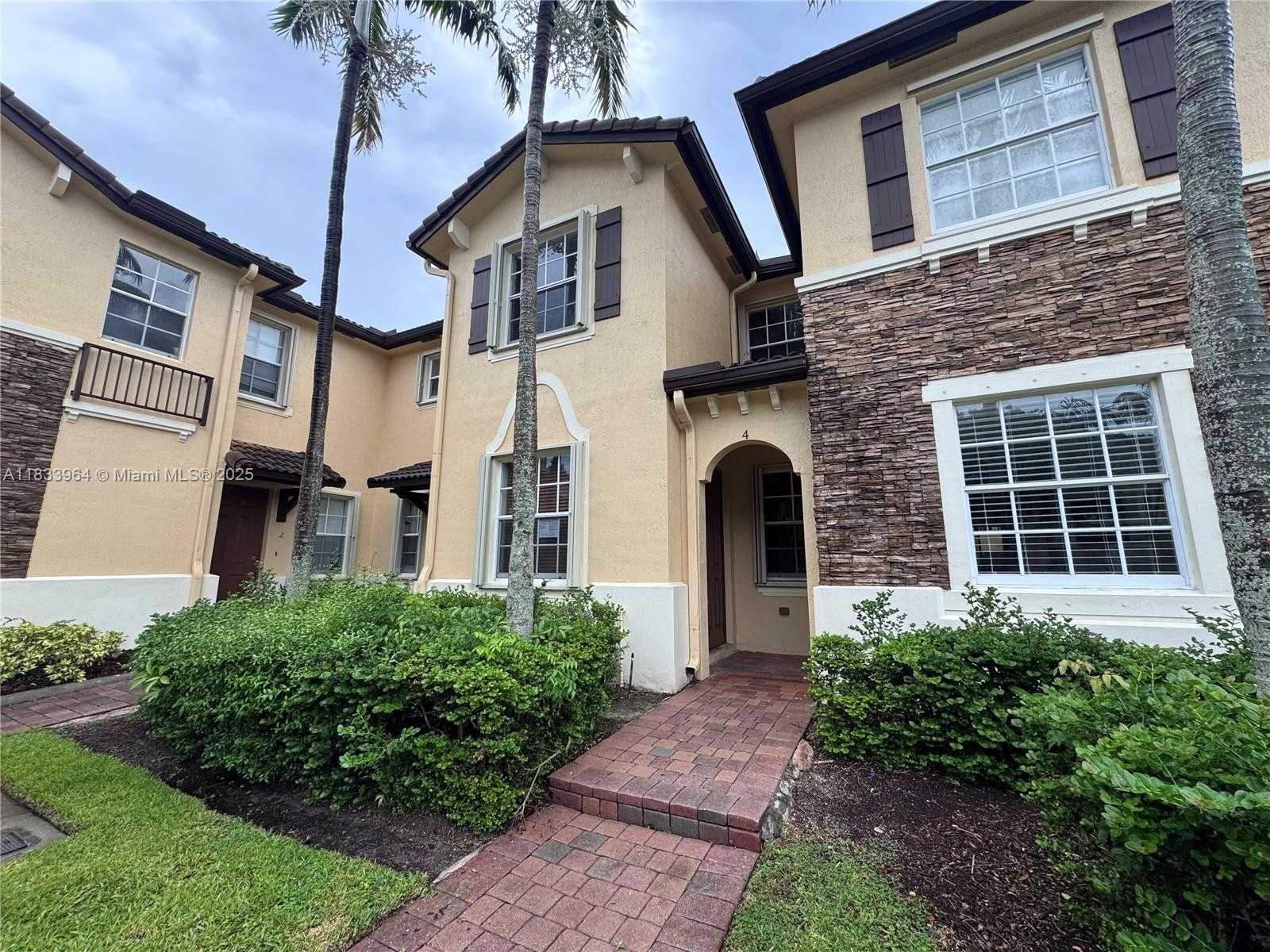 Small Image of 9239 SOUTH WEST 227TH ST, Cutler Bay Number 5