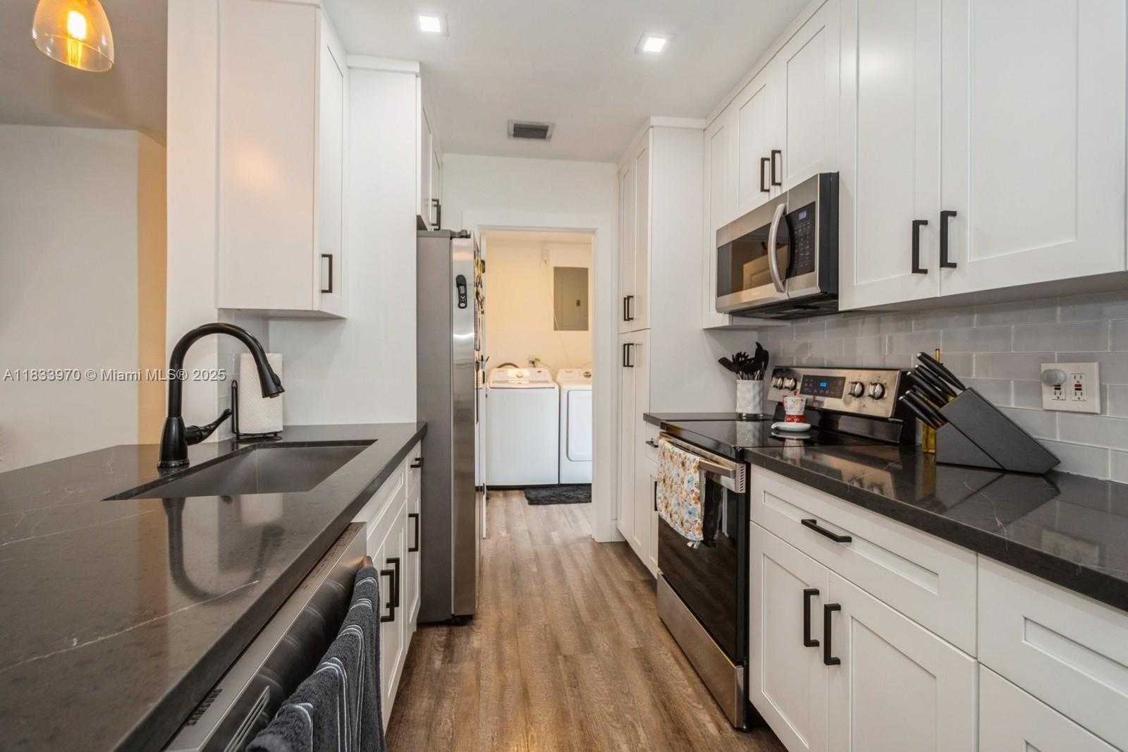 Small Image of 1530 NORTH 69TH WAY, Hollywood Number 10