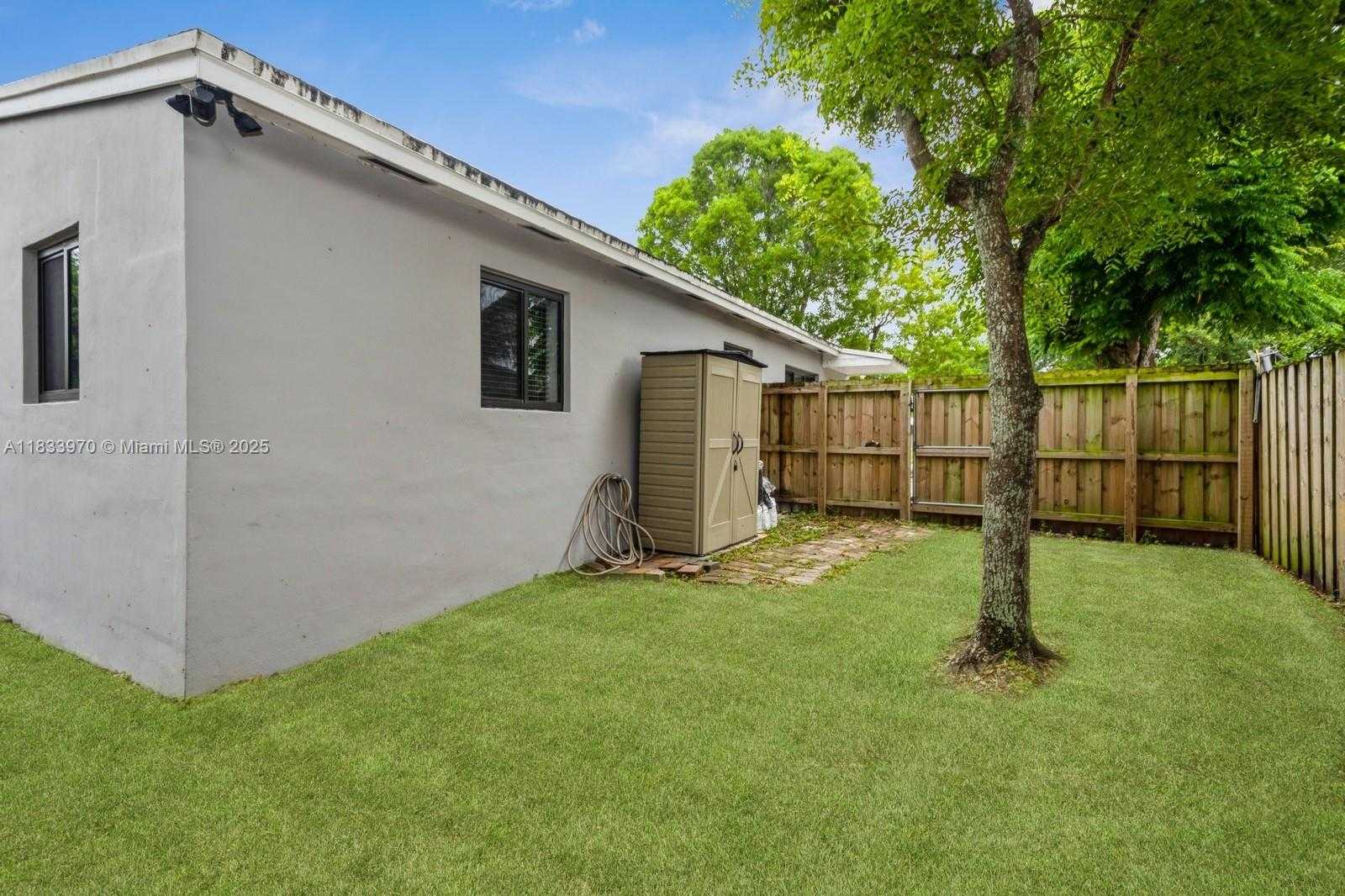 Small Image of 1530 NORTH 69TH WAY, Hollywood Number 28