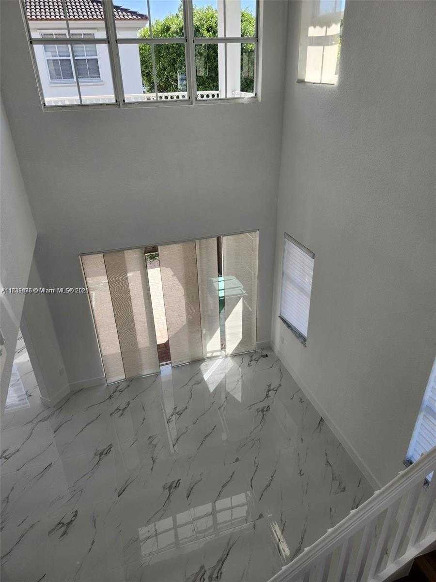Small Image of 8465 NORTH WEST 108TH PATH, Doral Number 13