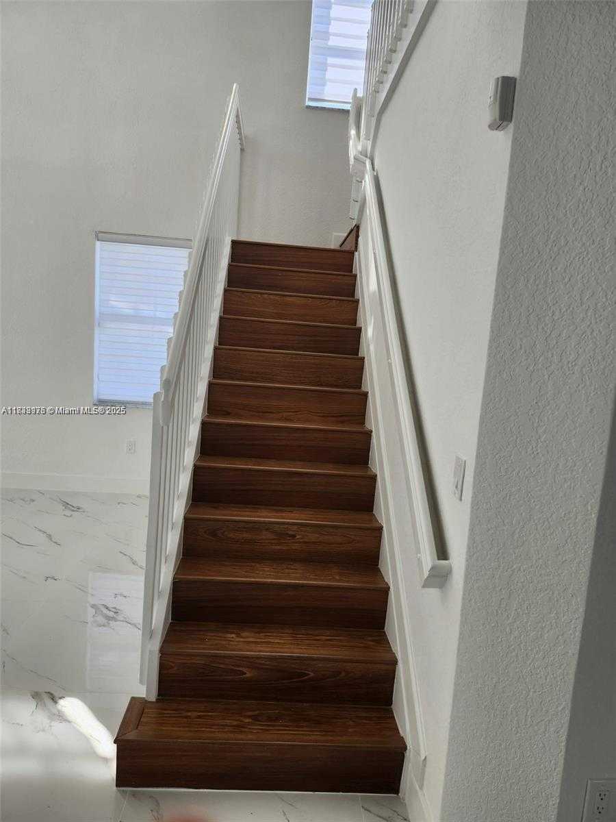Small Image of 8465 NORTH WEST 108TH PATH, Doral Number 14
