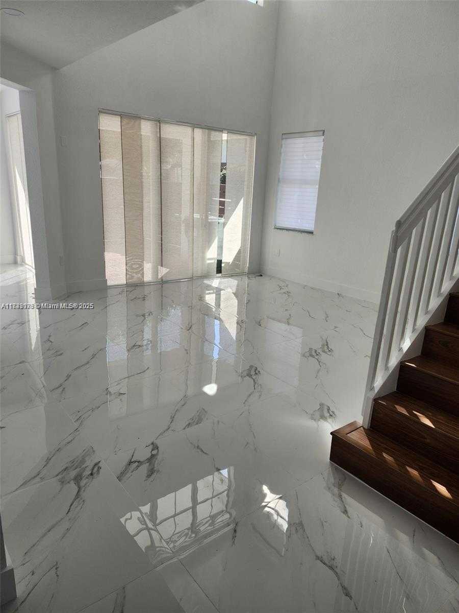 Small Image of 8465 NORTH WEST 108TH PATH, Doral Number 15