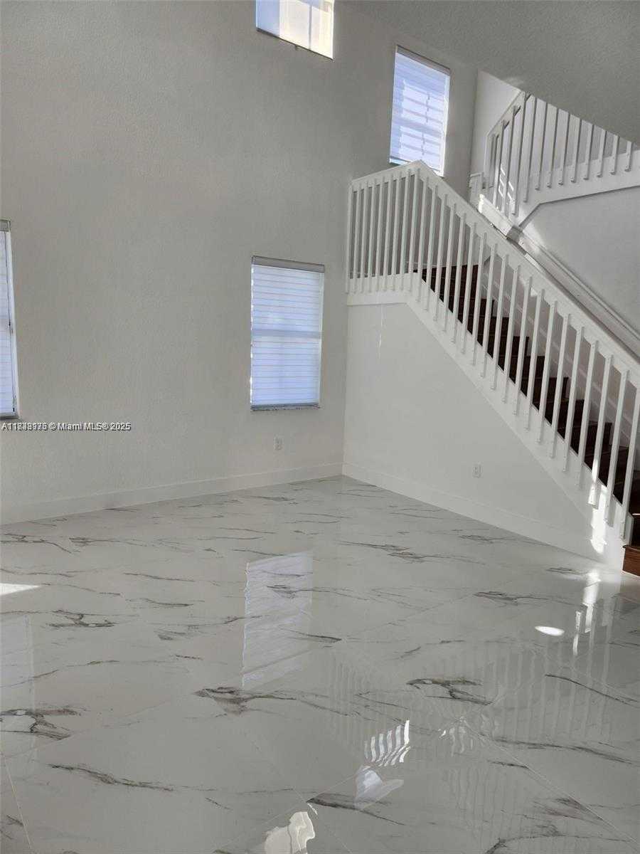 Small Image of 8465 NORTH WEST 108TH PATH, Doral Number 16