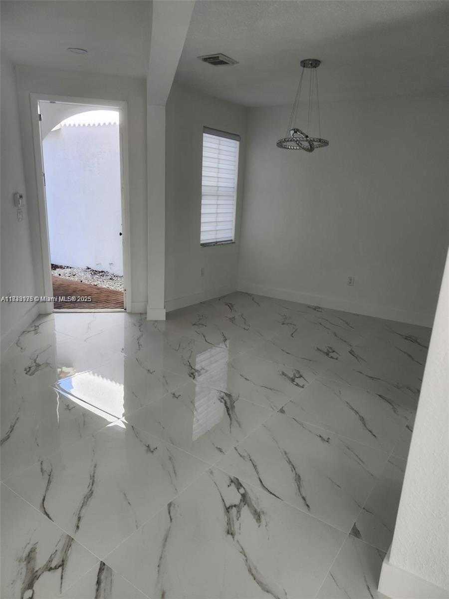 Small Image of 8465 NORTH WEST 108TH PATH, Doral Number 21